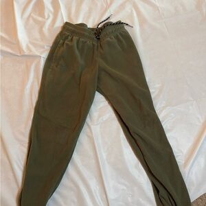 Under Armour Kids Olive Green fleece Jogger Pants